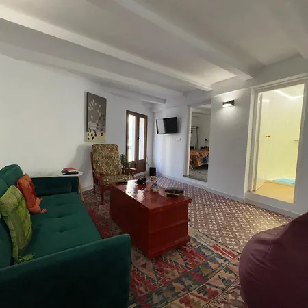 Casa Lui Codrut 펜션 *